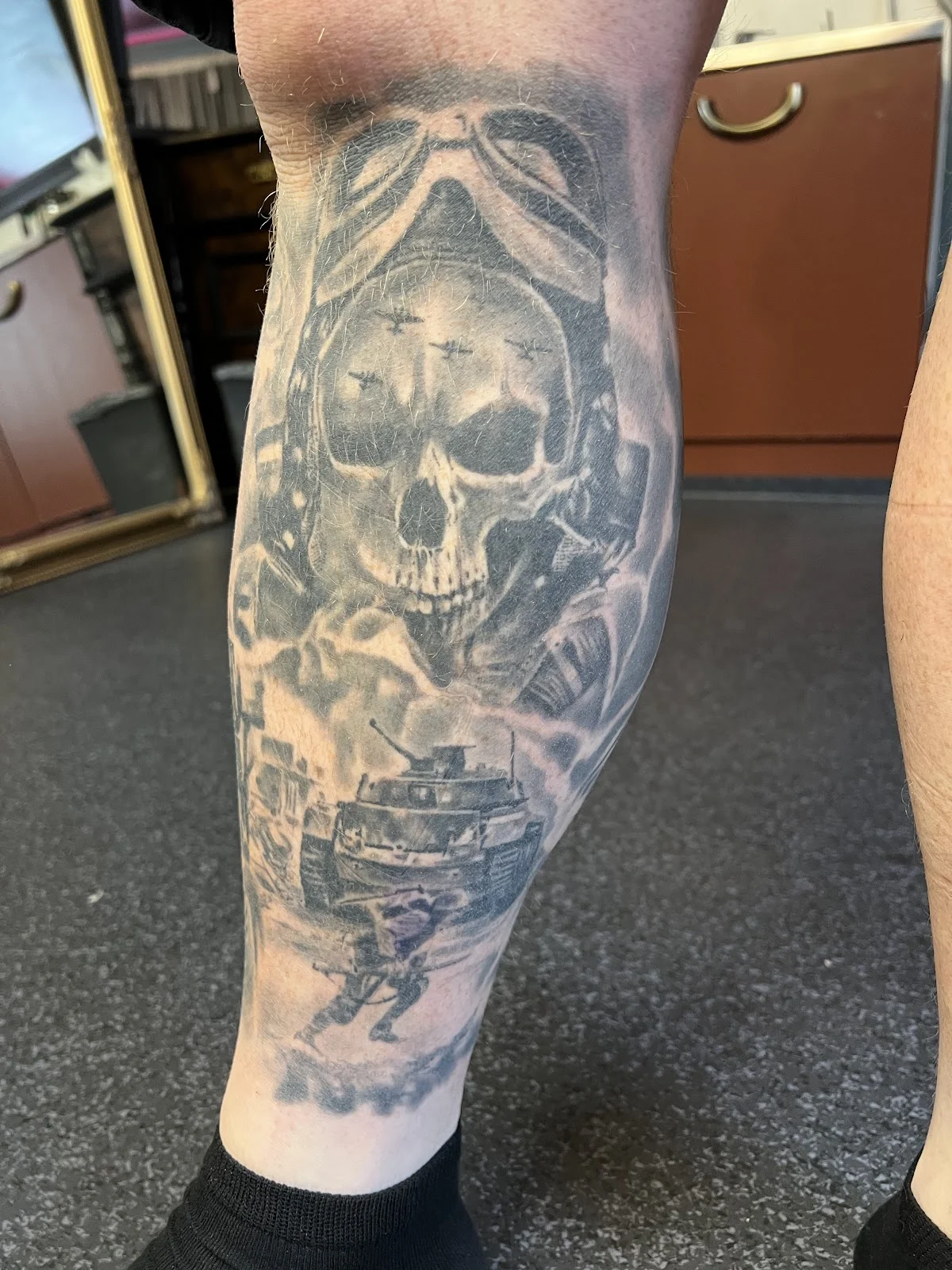 SWAN H TATTOO
