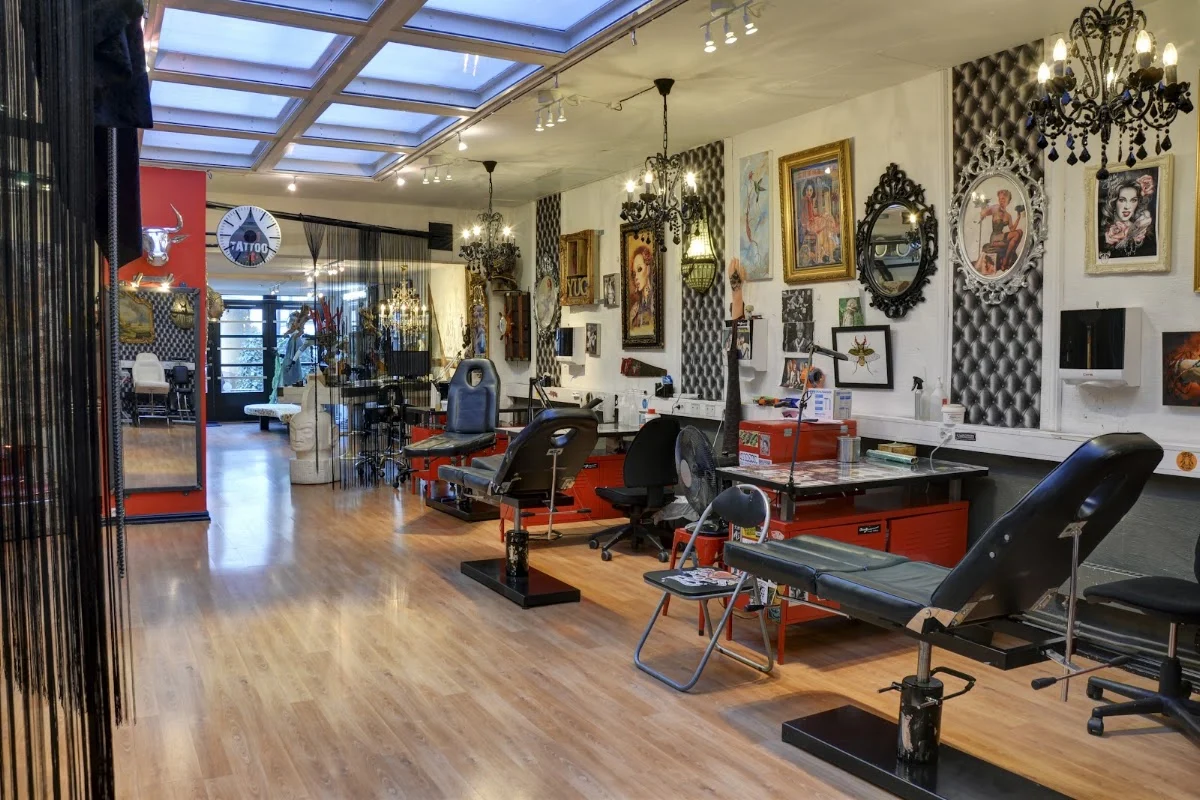 Zoi Tattoo House
